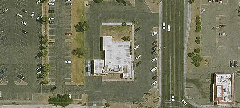 Thriving Plaza with Established Tenants