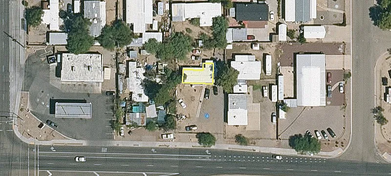 Mixed-Use Property on Ruthrauff Rd