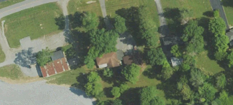Spacious Commercial Building Near Walmart