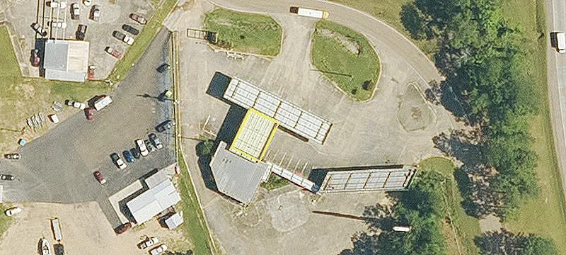 Corner Lot on Interstate 55