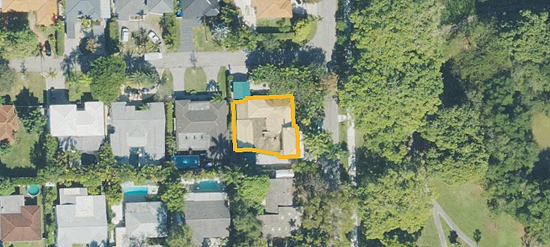 High-Traffic Retail Storefront Opportunity