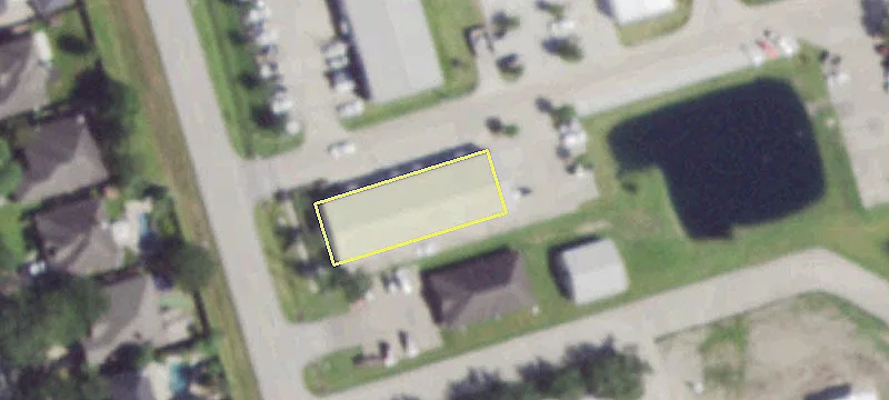 Well-Maintained Flex Space Available