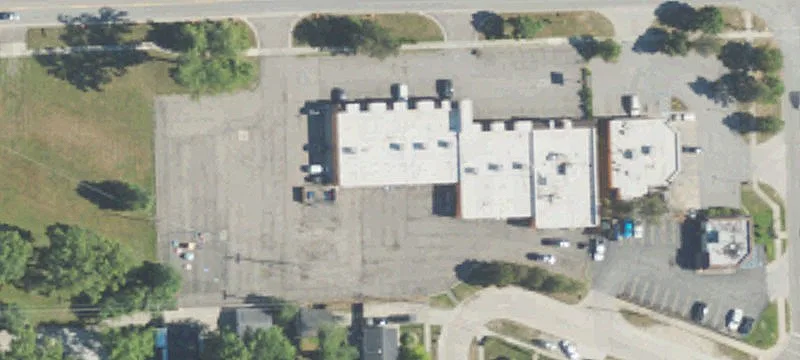Retail Space on W 9 Mile