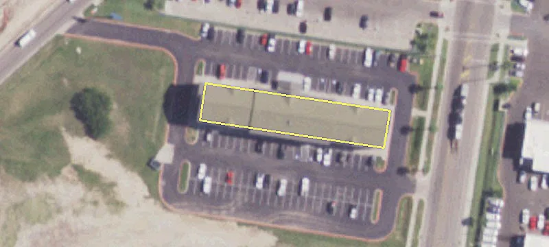 Commercial Retail Property on Expressway
