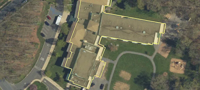 Established Shopping Center Space Available