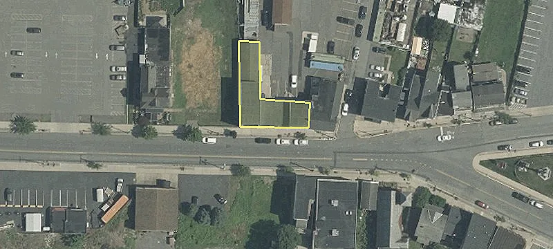 Commercial Parcel with Redevelopment Potential