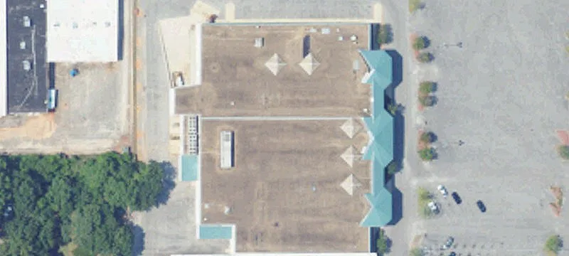 Retail Space in Prime Location