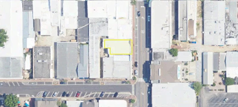 18 Section St