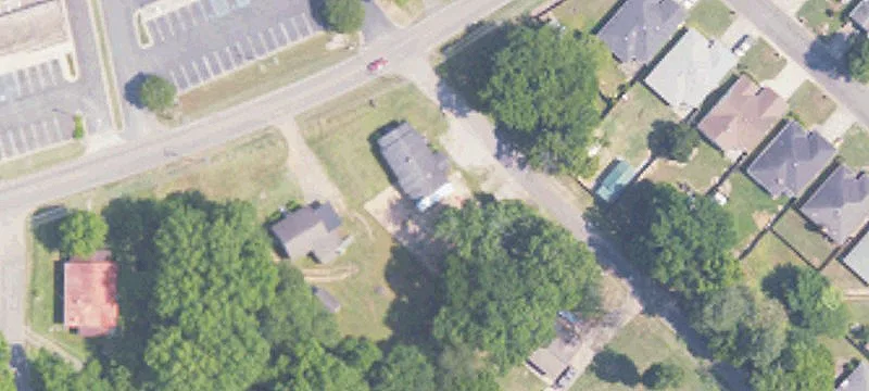 4413 Main St