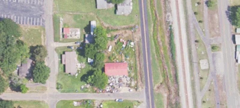 9204 Commercial Ave