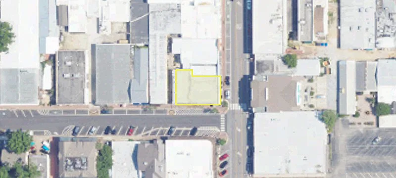 24 Section St