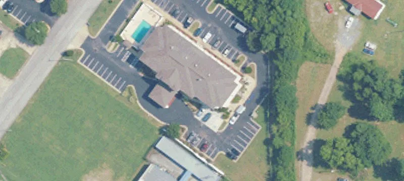 5709 Expy Dr