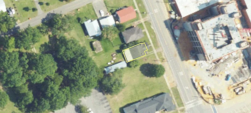 307 Hand Ave
