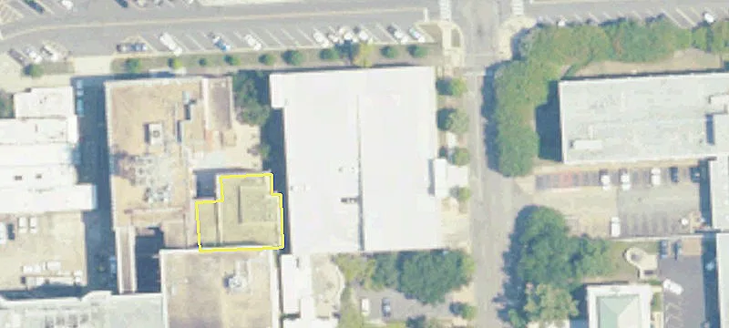 100 Perry St