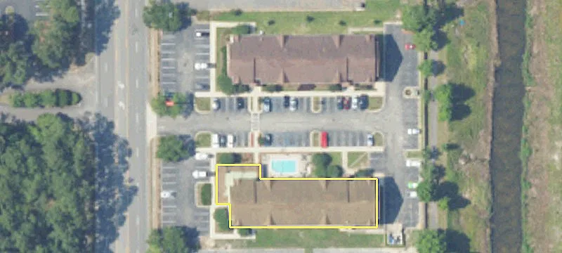 1075 Montlimar Dr