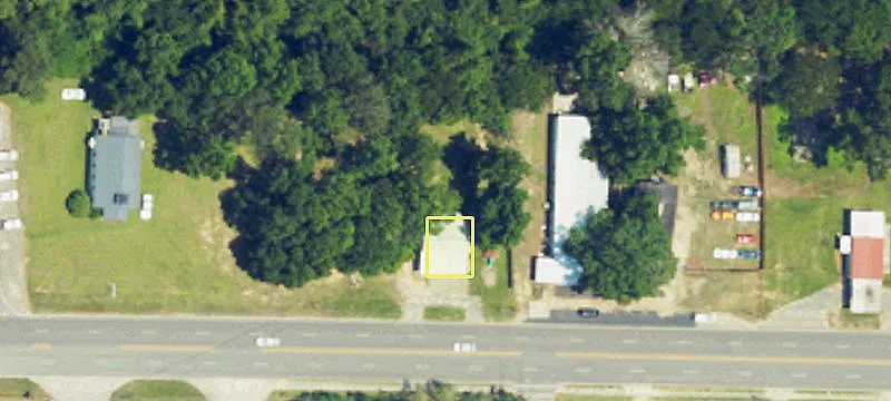 914 Lawrence Harris Hwy