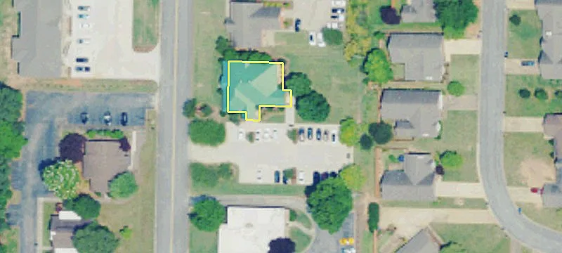 1906 Bruin Dr