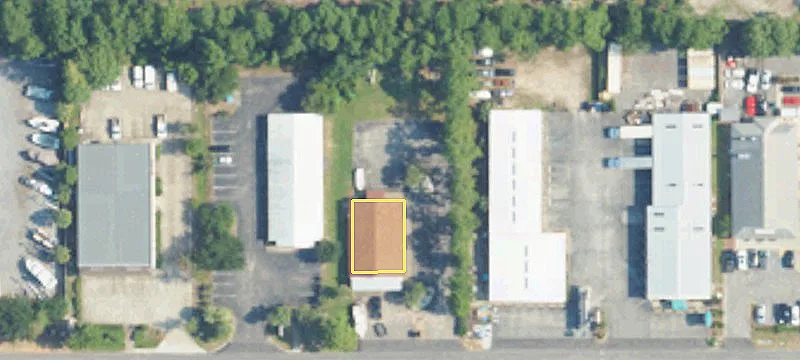24697 Commercial Ave
