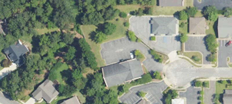 9805 Millwood Cir