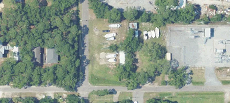 1126 Chaumont Ave