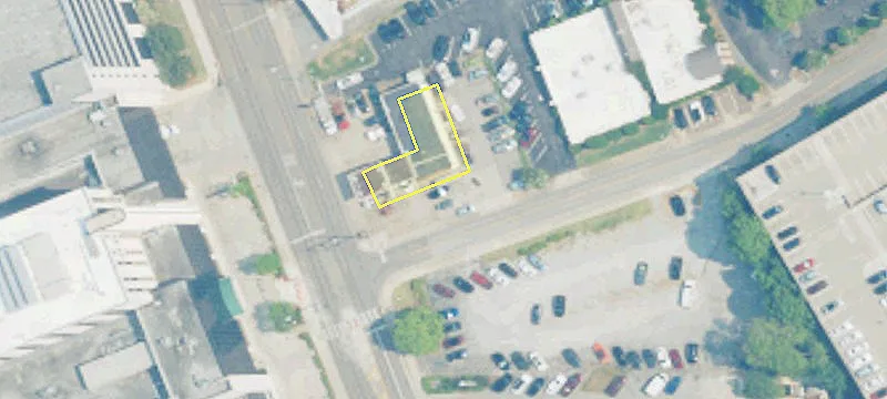 825 Madison SE St