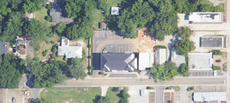 707 Belrose Ave