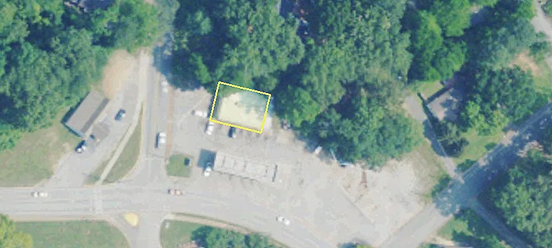 600 Royal Ave