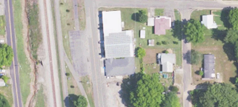 9119 Commercial Ave