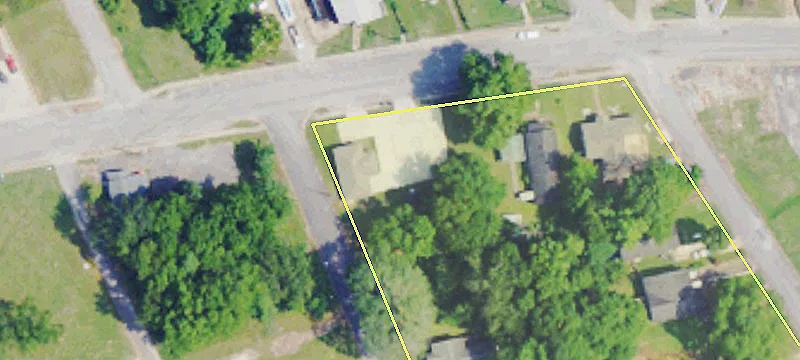 713 Mobile St