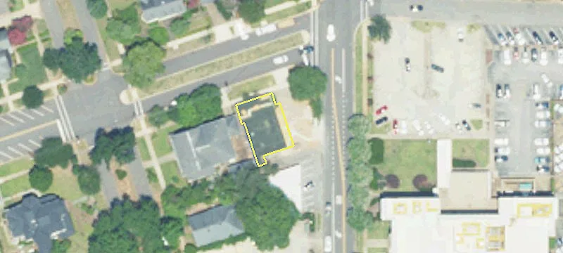 908 Queen City Ave