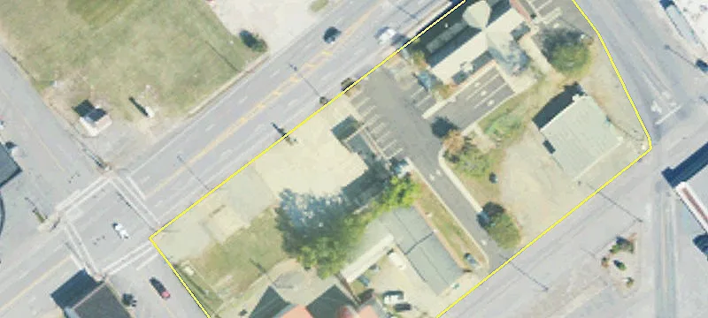 407 2nd E Ave