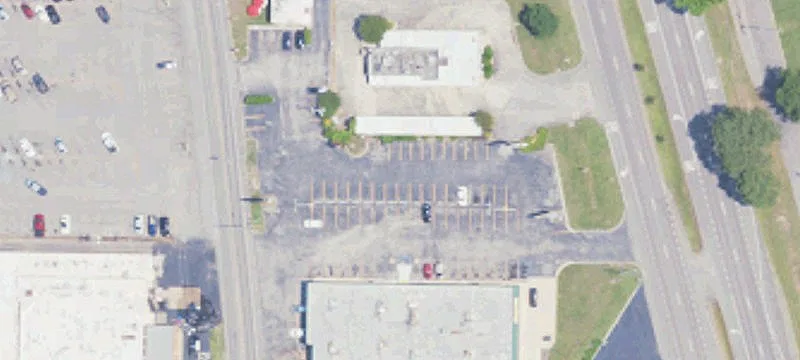 1005 Main St