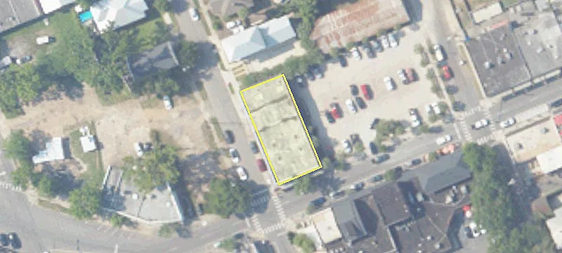 612 Dauphin St