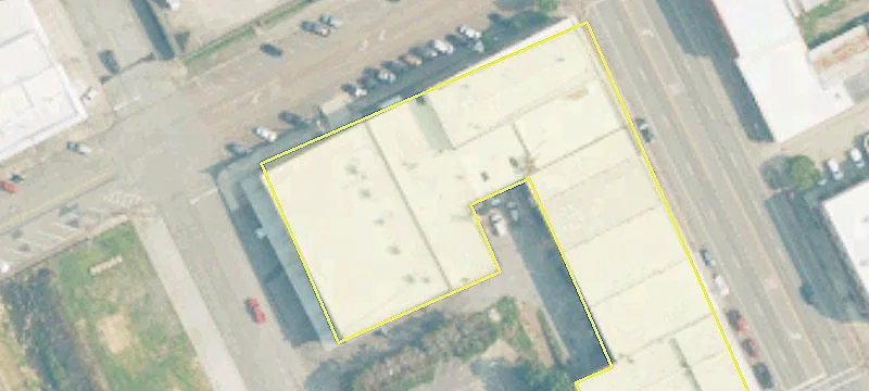 210 4th SW St
