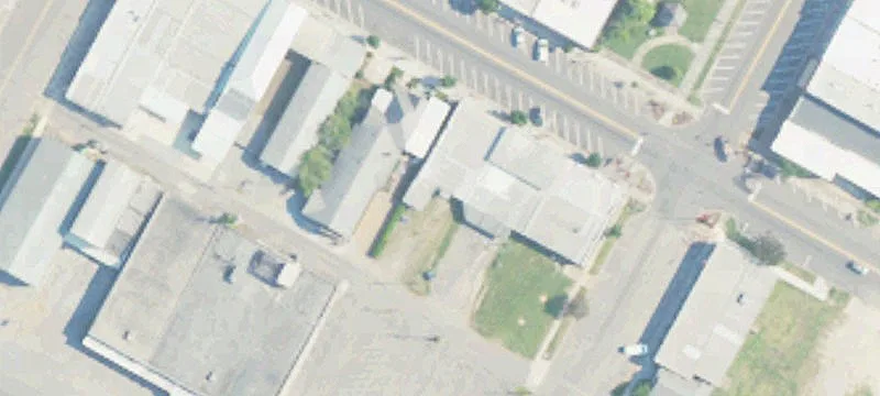 8135 Pkwy Dr