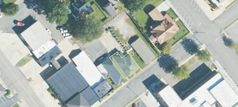 208 3rd E Ave