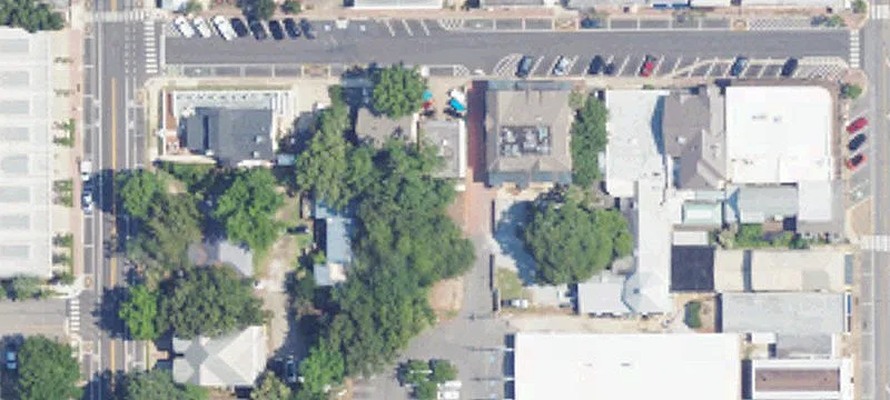 306 De La Mare Ave