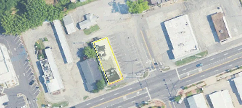 300 Main St