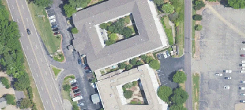 2401 Columbiana Rd