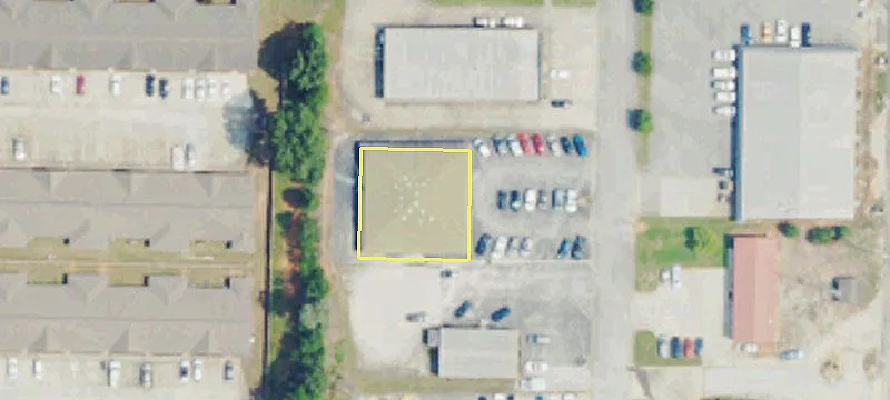 2807 Mall Dr
