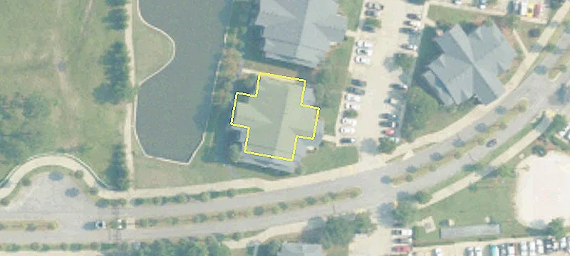 20050 Oak E Rd