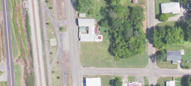 9205 Commercial Ave