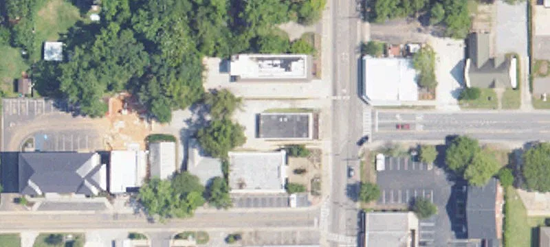 1805 Main St