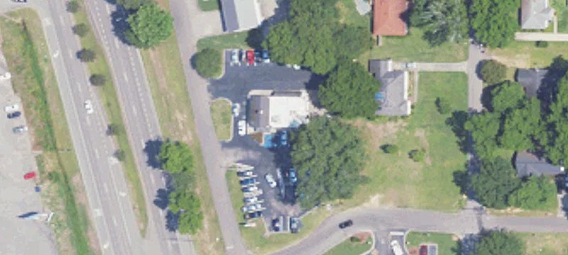 1100 Pecan Ave
