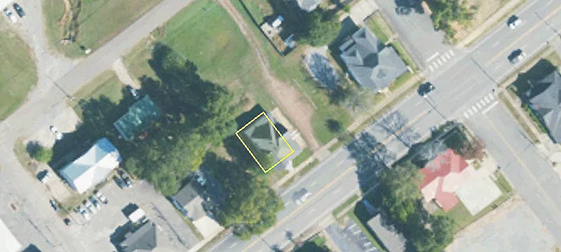 104 2nd W Ave