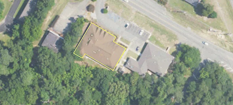 2136 Pelham Pkwy