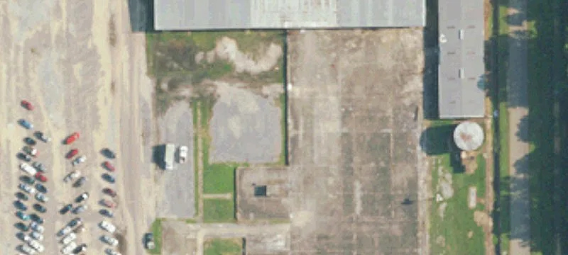404 Race St
