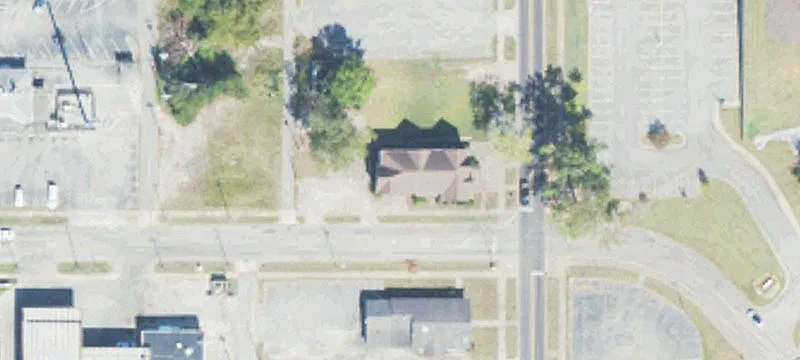 1800 Leighton Ave