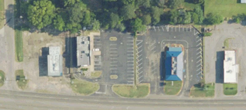305 Highland Ave