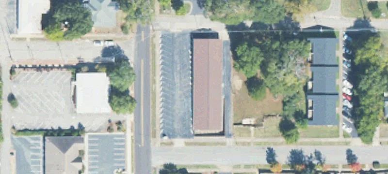 703 Leighton Ave